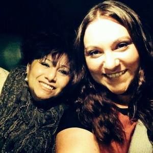 Meet your Posher, Gloria